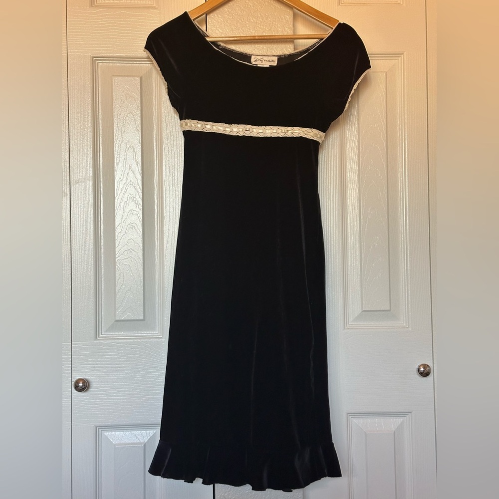 Doen style My Michelle Black Velvet Dress with Cream Trim